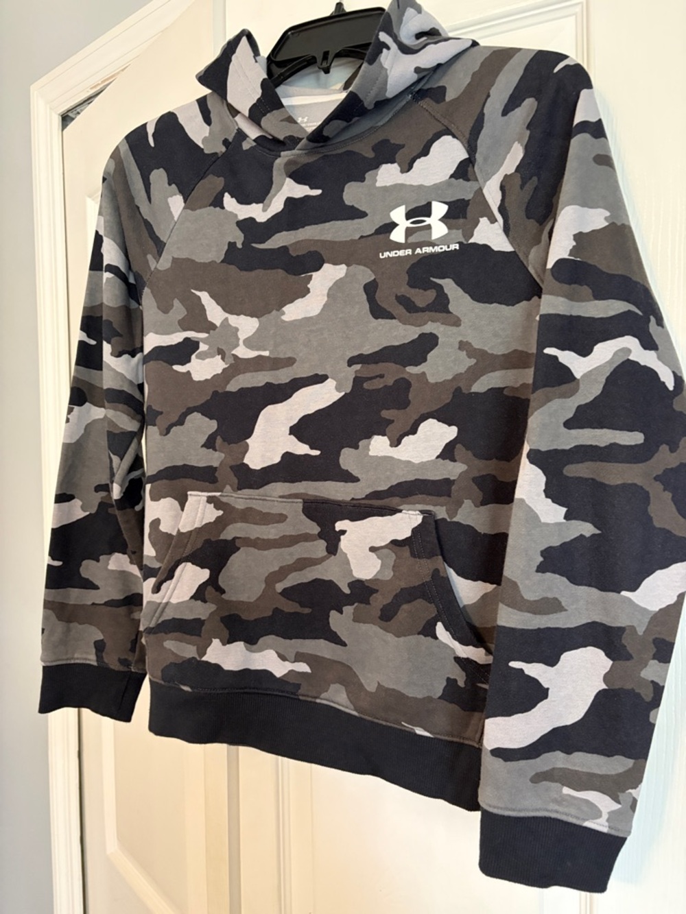 Under Armour kids Gray & Black Camo Crewneck Hoodie